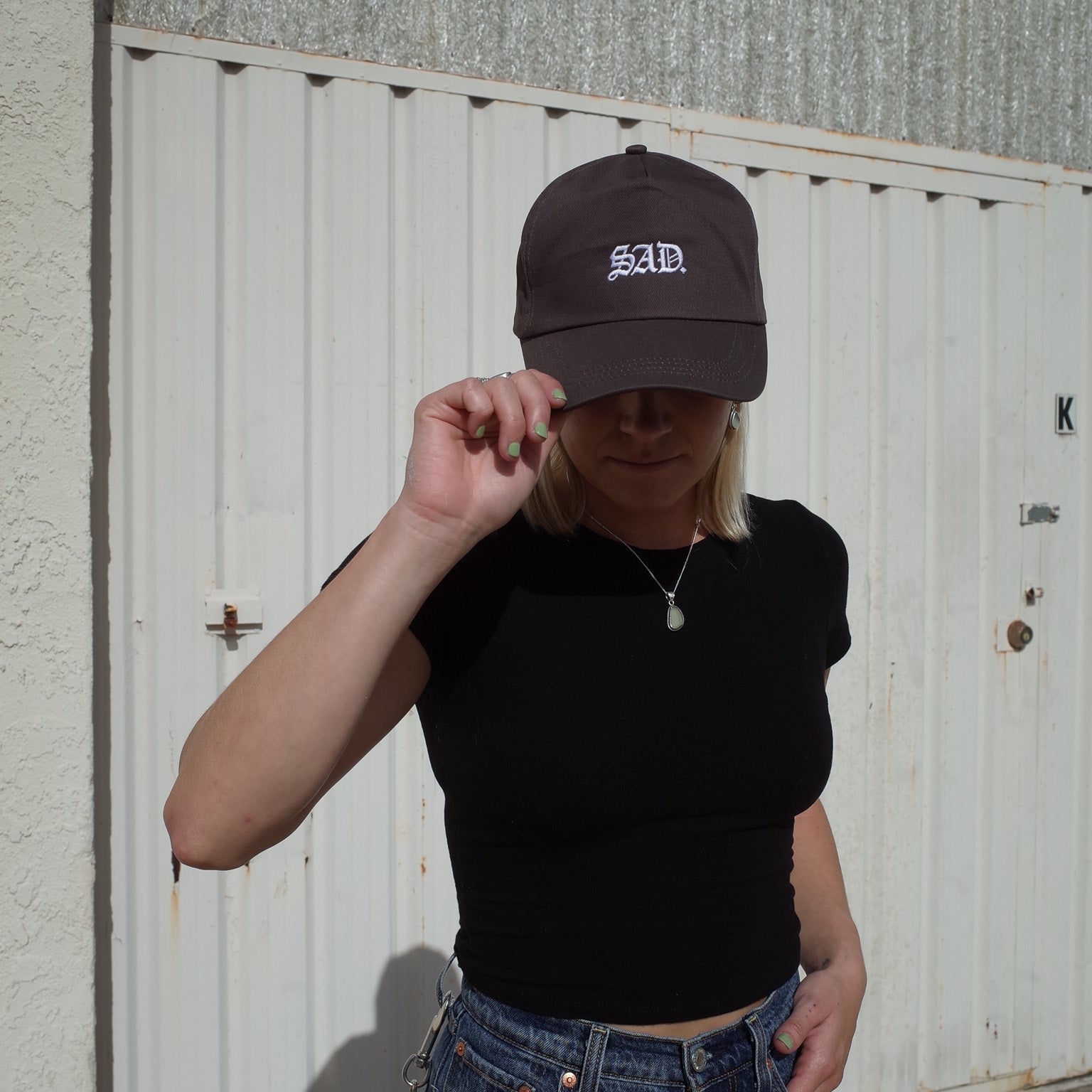 EMBROIDERY HAT // COTTON // BROWN