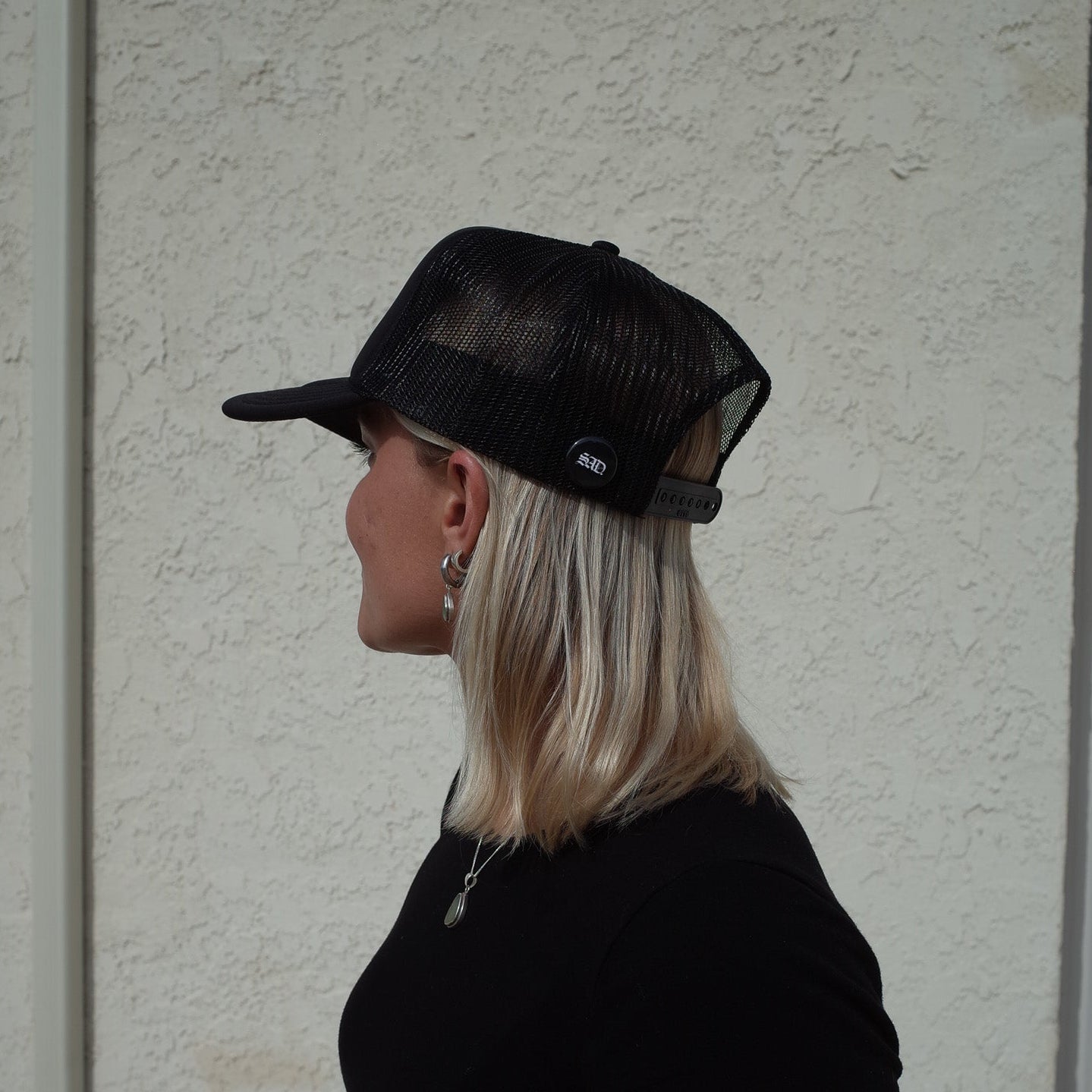 WORN OUT // MESH TRUCKER // BLACK