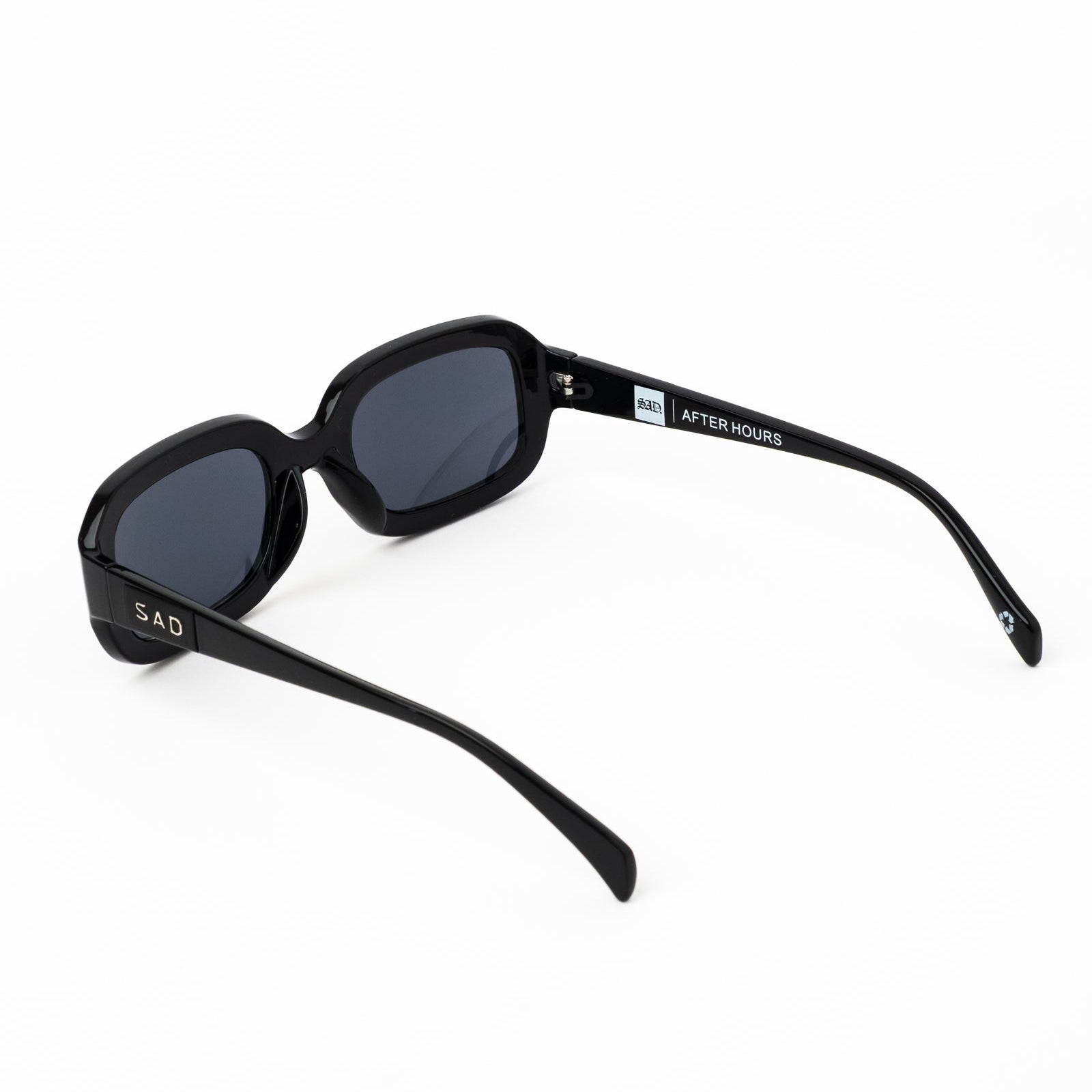 AFTER HOURS // GLOSS BLACK