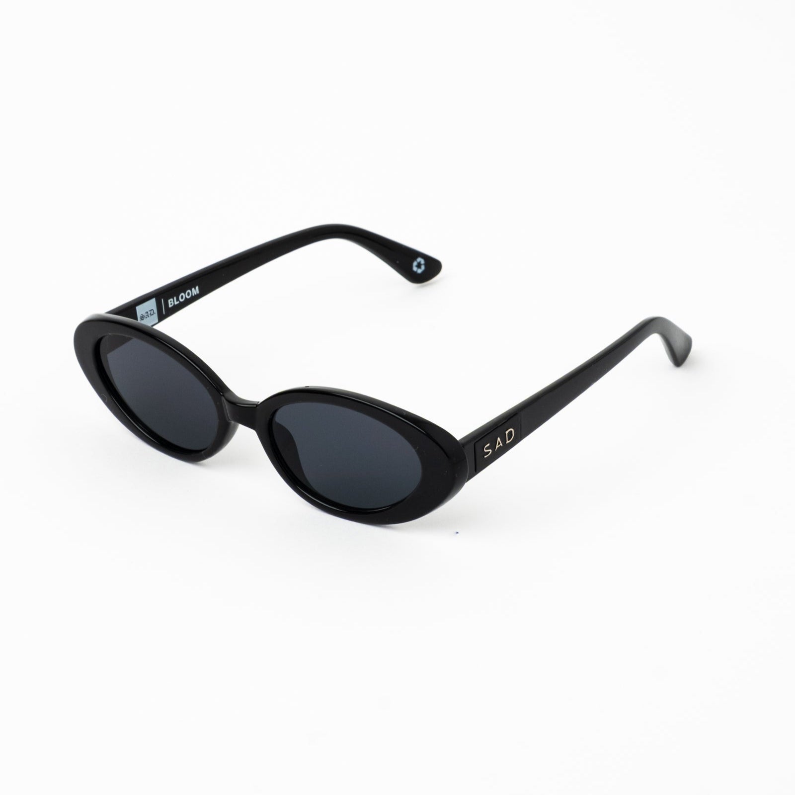 BLOOM--GLOSS_BLACK_Ecom_1__Fin_Nichols.jpg