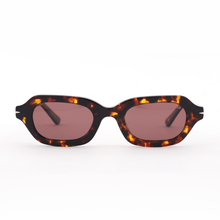 Load image into Gallery viewer, sad eyewear cure tortoise plum lens polarized 
